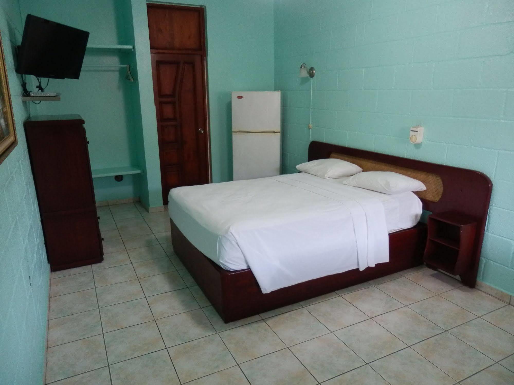 Hotel Garant & Suites Boca Chica Exterior foto